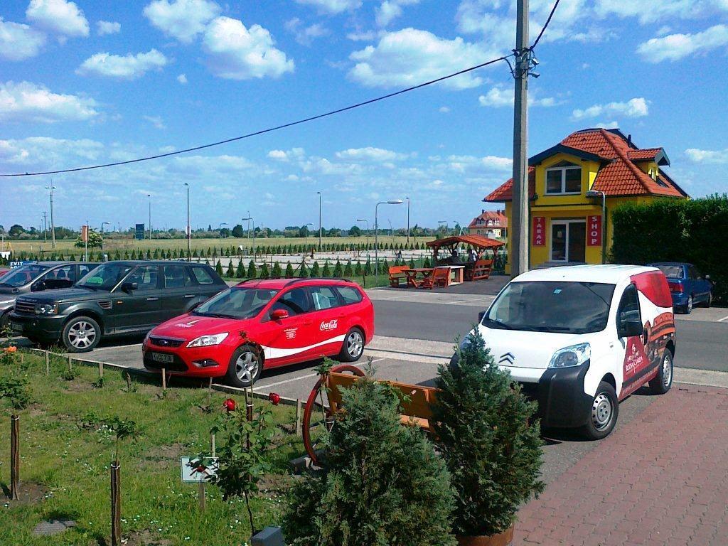 Hotel Rozsa Csarda Bungalow & Caravan Park هيجيشالوم المظهر الخارجي الصورة